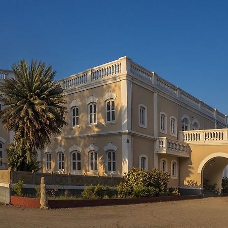 Royal Oasis Hotel Wankaner Esterno foto